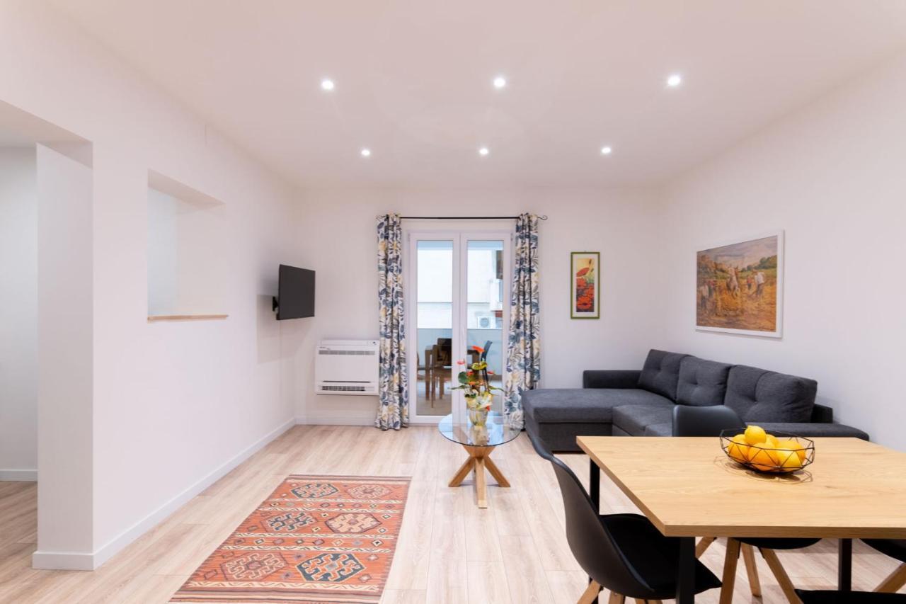 Sarale Apartments Palermo Bagian luar foto